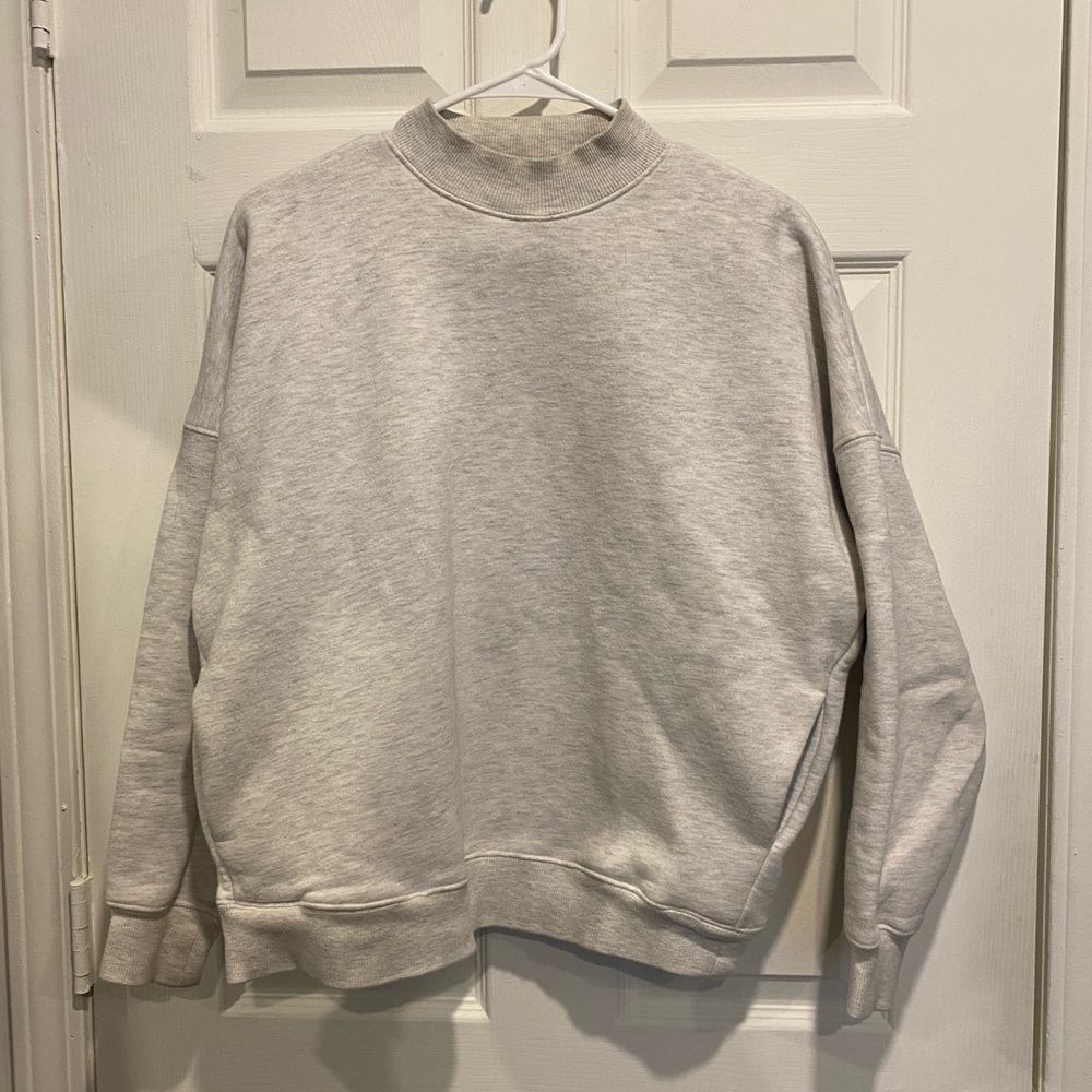 Gray Mockneck Sweatshirt with Pockets